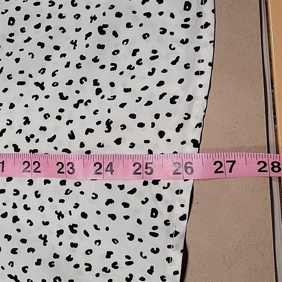 Old Navy Size M Lightweight Cheetah-Print Square Neck Cami, Gently Used Cond. - Picture 8 of 10